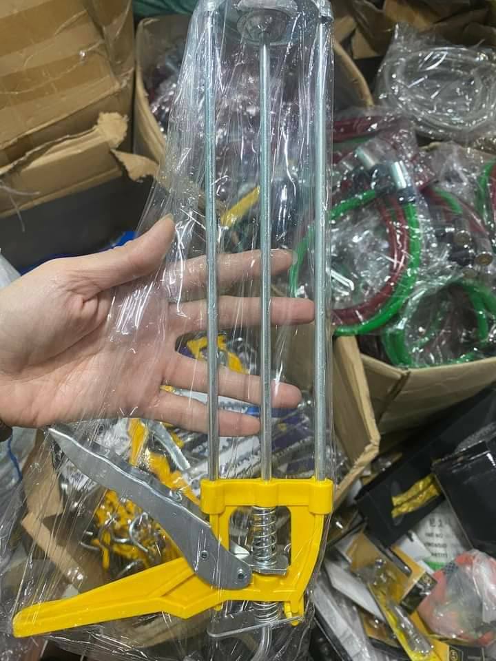 Súng bắn Silicone giá rẻ