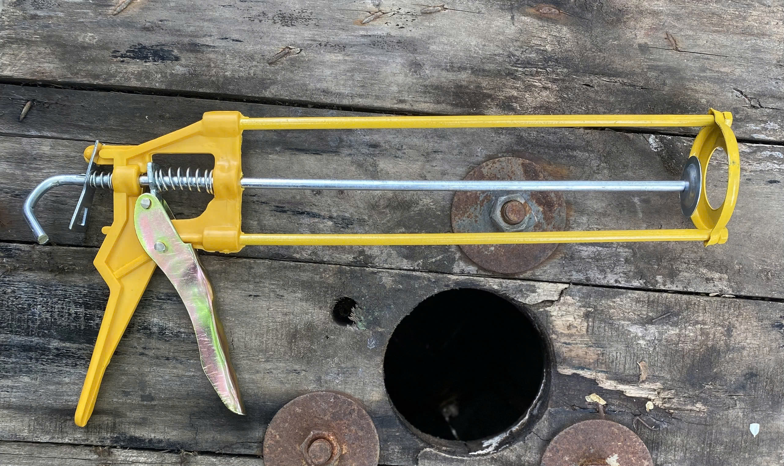 Súng bắn Silicone giá rẻ